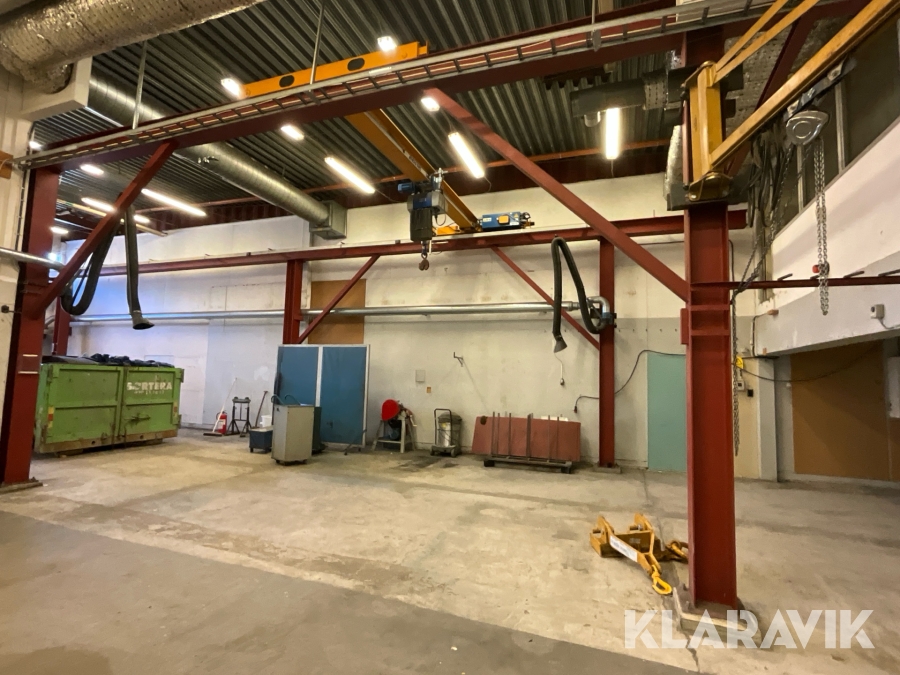 Travers Abus 3,2t inkl pelare och balkar