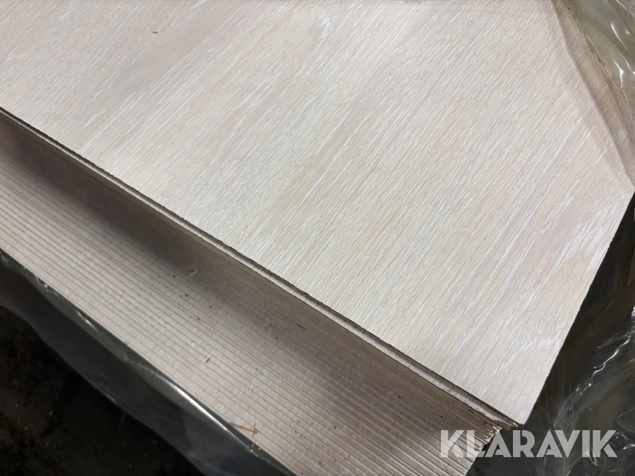 MDF melamin ek/venge 3x2440x2100mm 140st