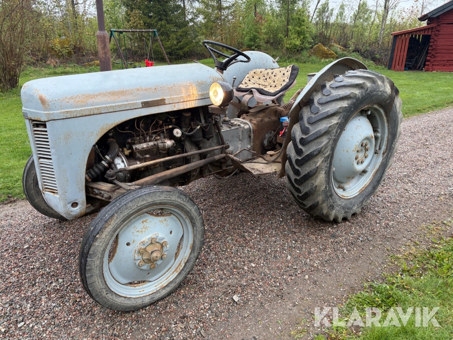 Veterantraktor Ferguson TEF 20