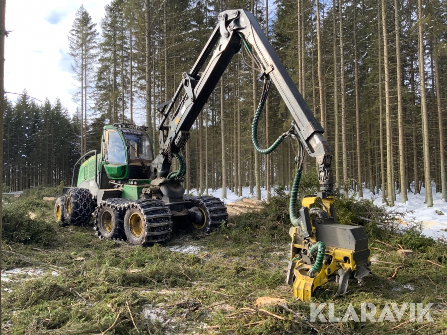 Skördare John Deere 1270 G