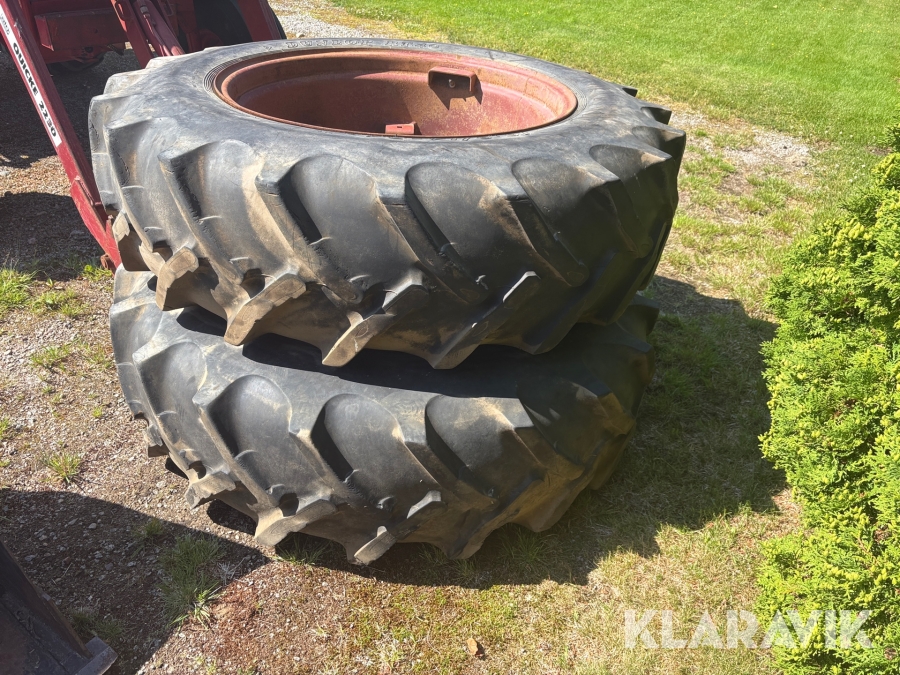 Traktordäck Dunlop RT40 16.9/14-34 2 st