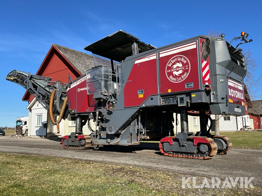 Asfaltsfräs/Kallfräs/Cold milling machine Wirtgen W 210 Fi