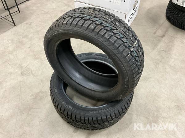 Personbilsdäck/dubb Kumho WinterCraft WI32 215/50R17 2st (nya)