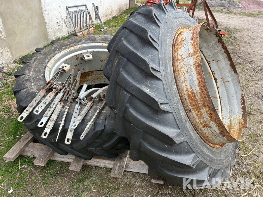 Dubbelmontage Michelin 16.9R38