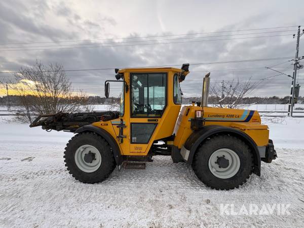 Hjullastare Lundberg 4200LS med redskap