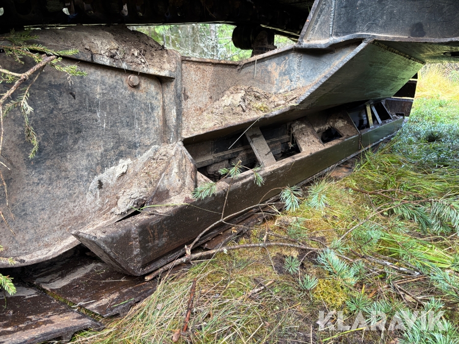 Grävmaskin Hitachi ZX135US-3 Skogsanpassad