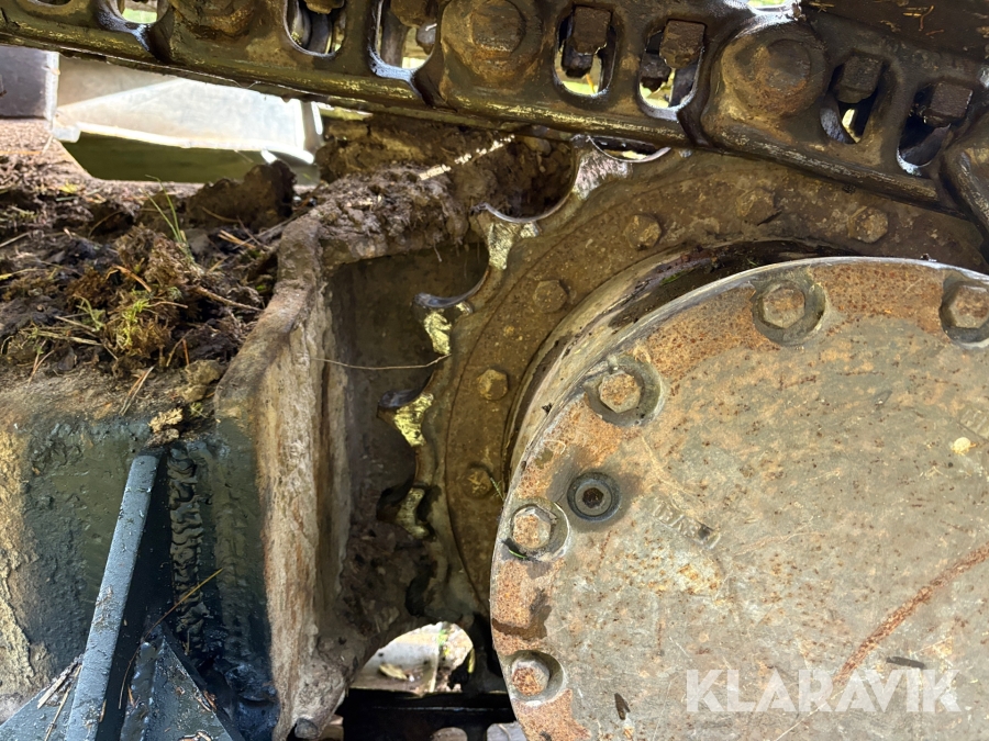 Grävmaskin Hitachi ZX135US-3 Skogsanpassad