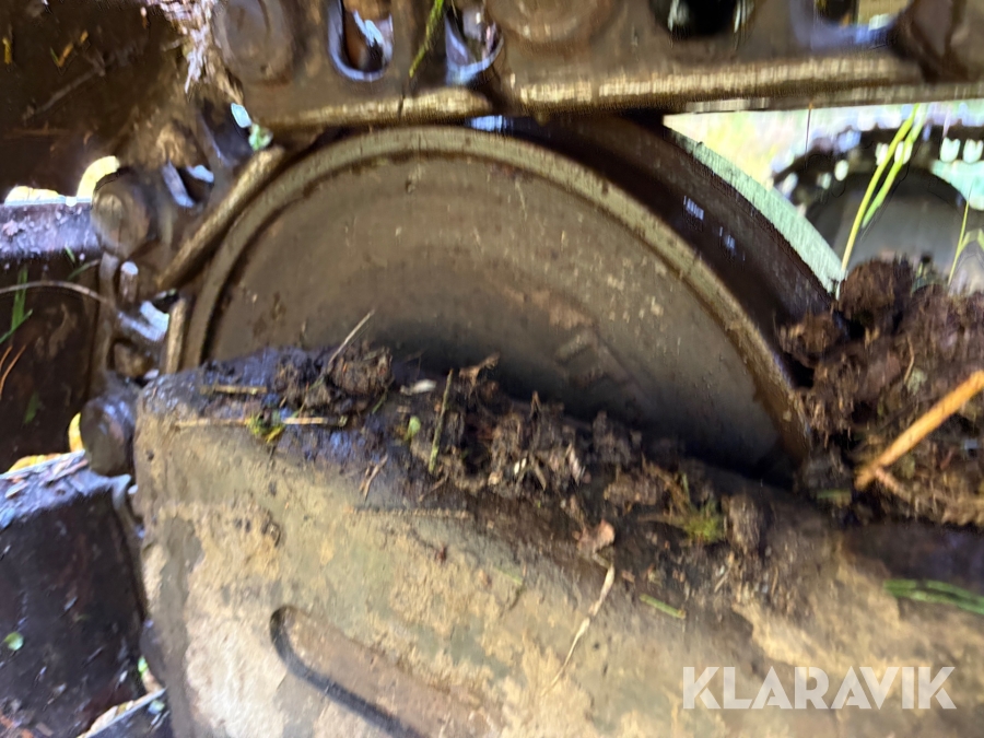 Grävmaskin Hitachi ZX135US-3 Skogsanpassad
