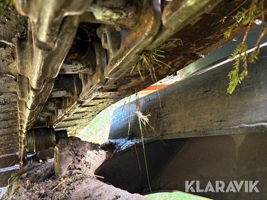 Grävmaskin Hitachi ZX135US-3 Skogsanpassad