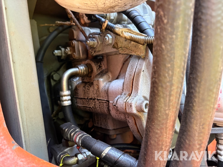 Grävmaskin Hitachi ZX135US-3 Skogsanpassad