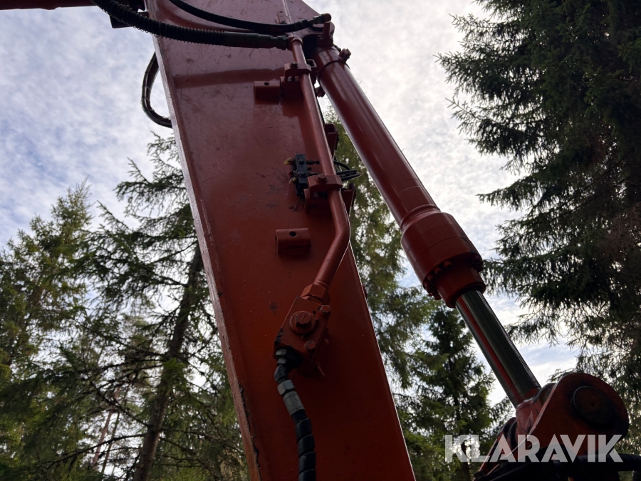 Grävmaskin Hitachi ZX135US-3 Skogsanpassad