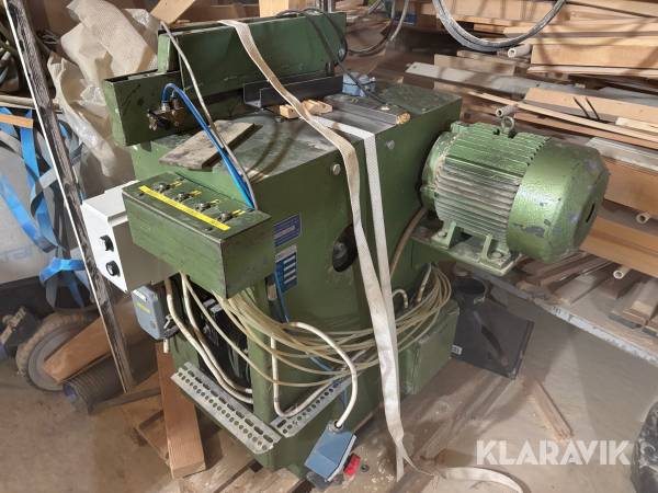 Kapsåg Waco KS-300-V med rullbana