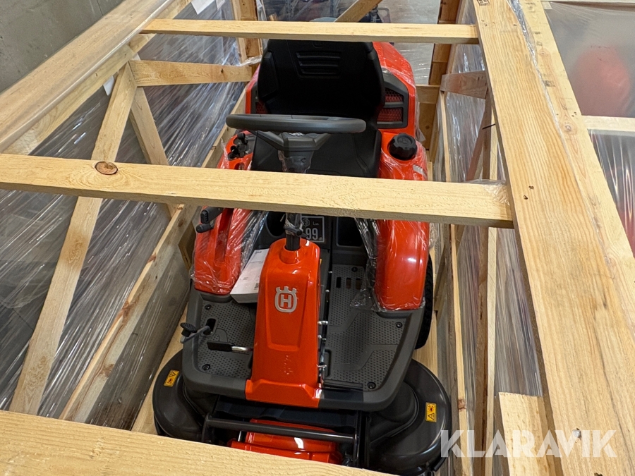 Åkgräsklippare Husqvarna Rider  214T