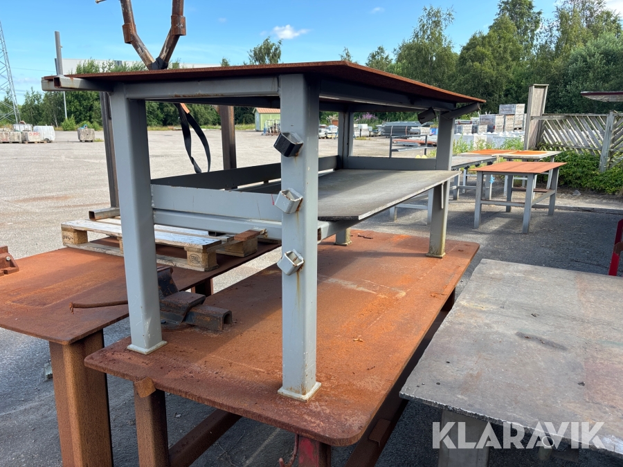 Svetsbord 2st ett med skruvstäd