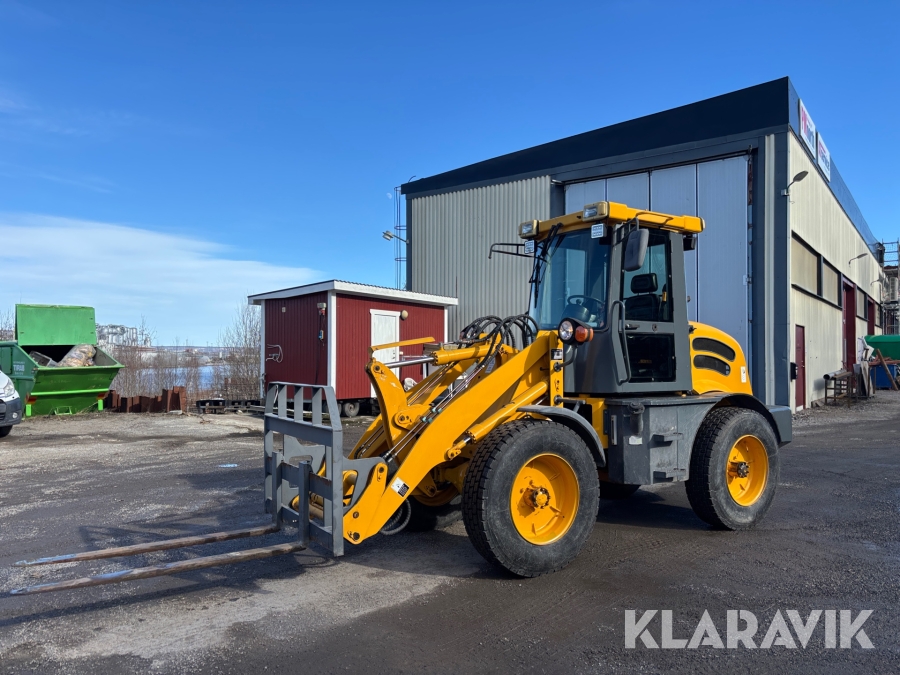 Hjullastare Caise CS915 med redskap