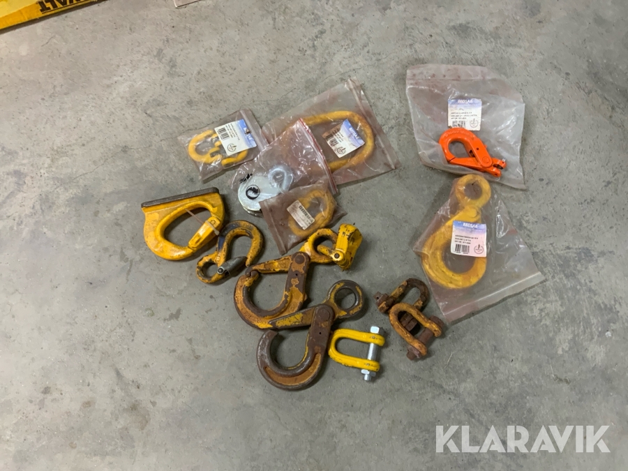 Krokar och öglor
