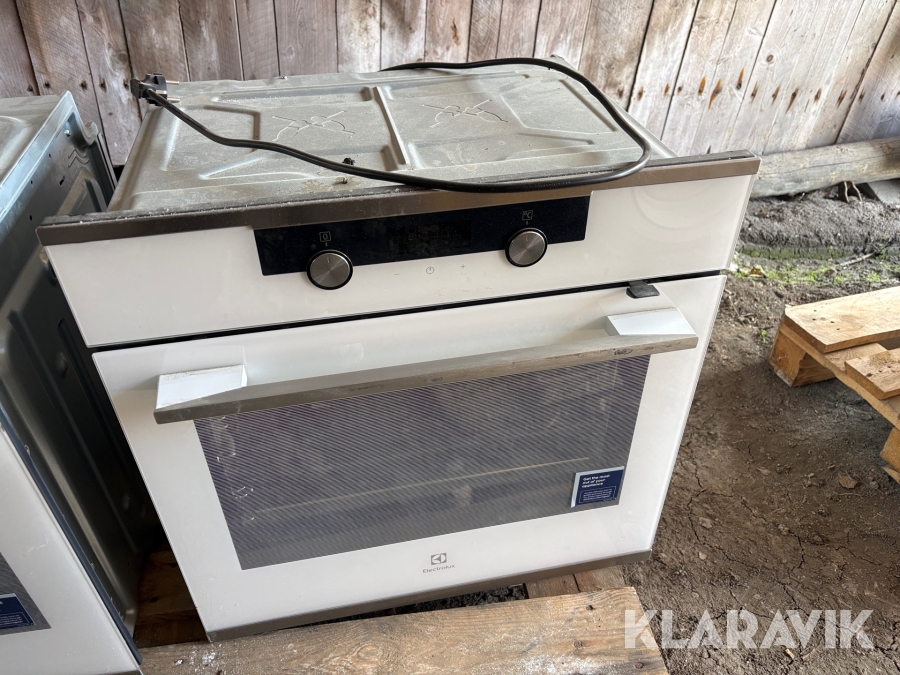 Ugn Electrolux UMCB30NH