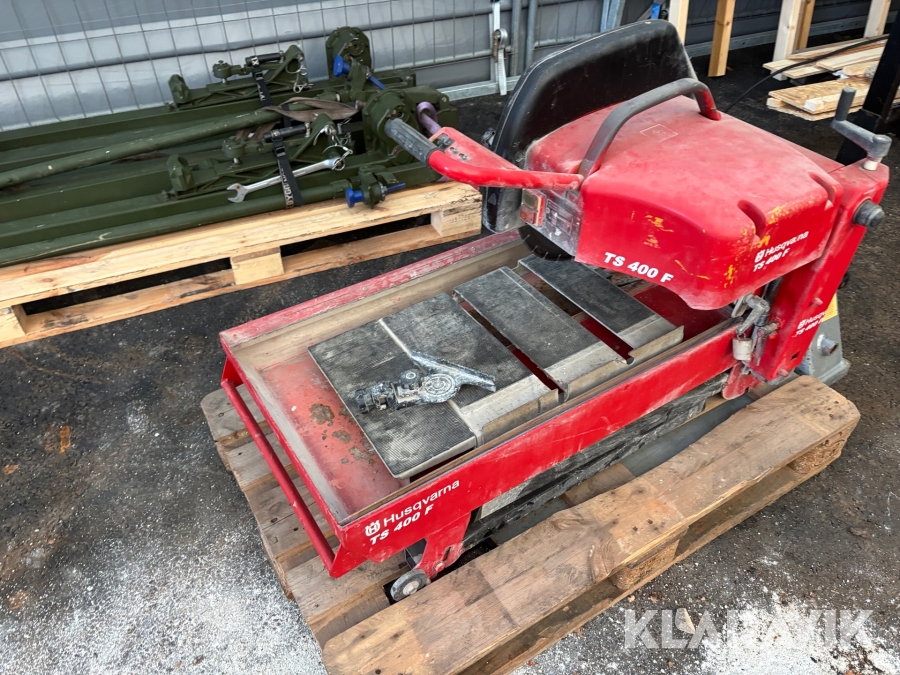 Kapmaskin Husqvarna TS 400 F för Sten och betong / Med laser