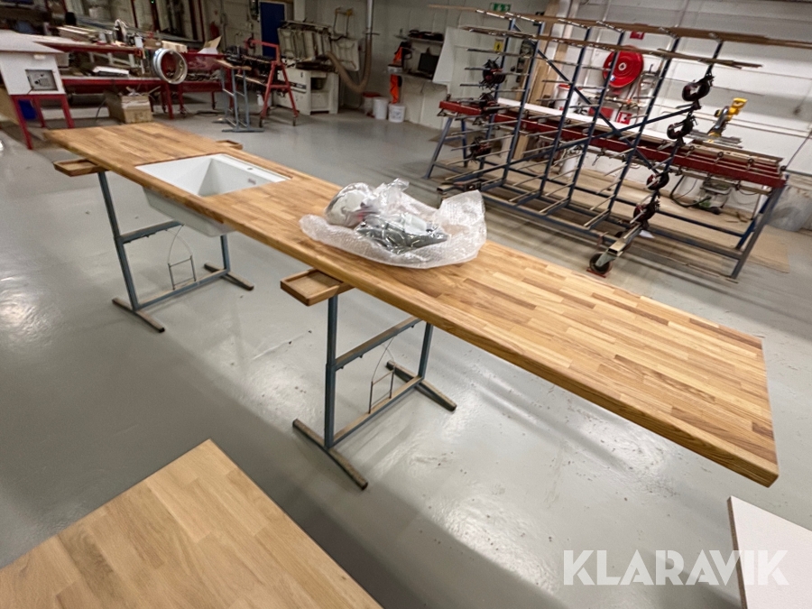 Kärnask bänkskiva LG Collection med Franke Maris disko