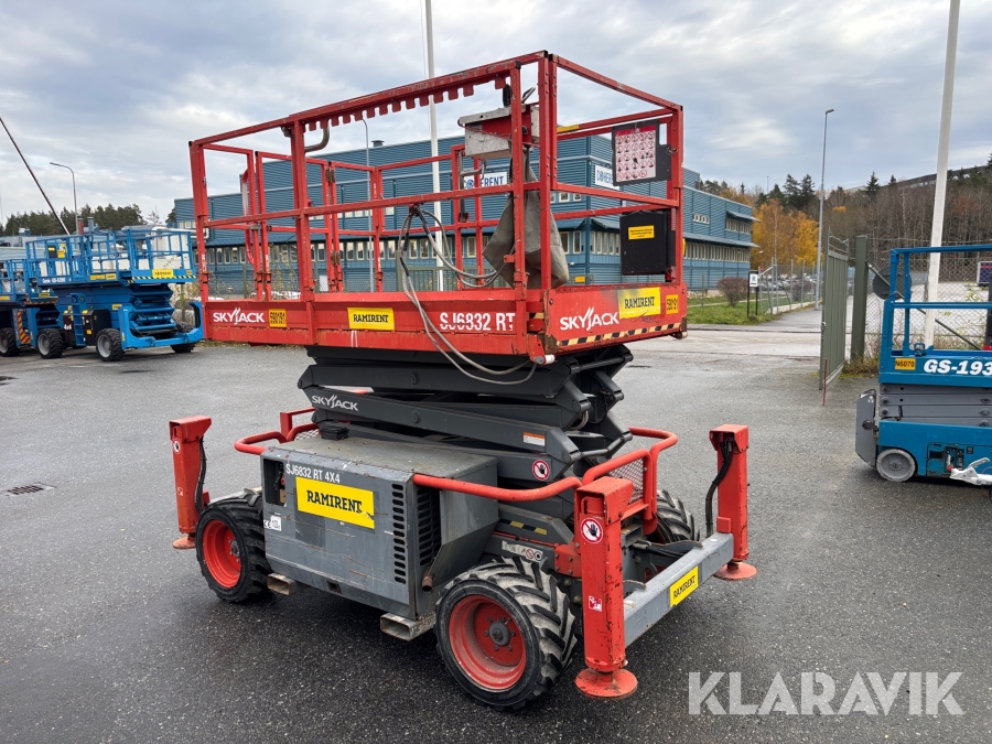 Saxlift Skyjack SJ6832RT 4x4