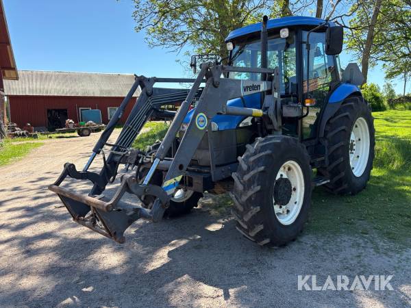 Traktor New Holland TD80D med frontlastare