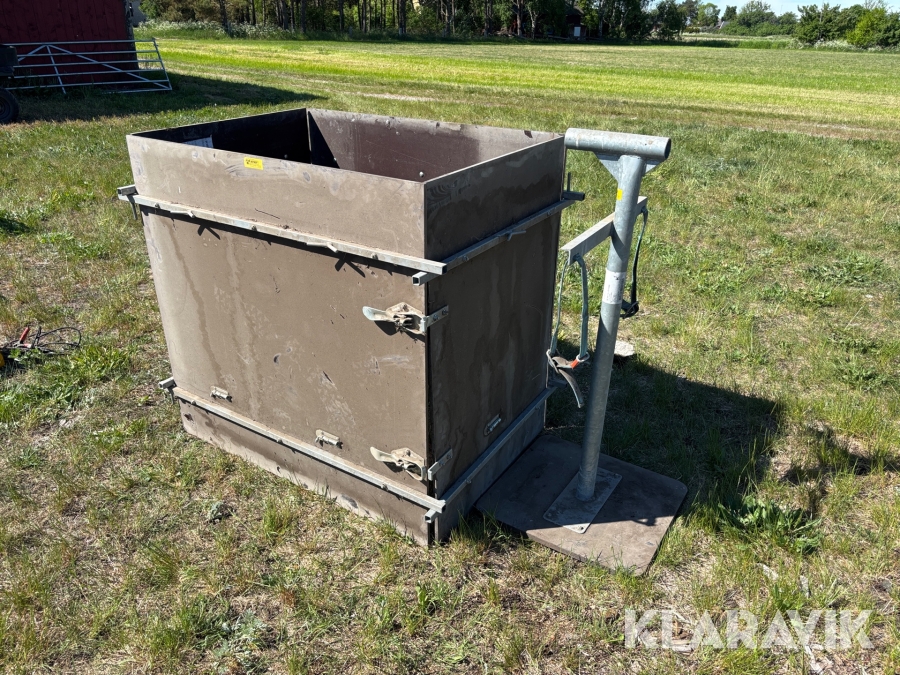 Plastpressare Myrby