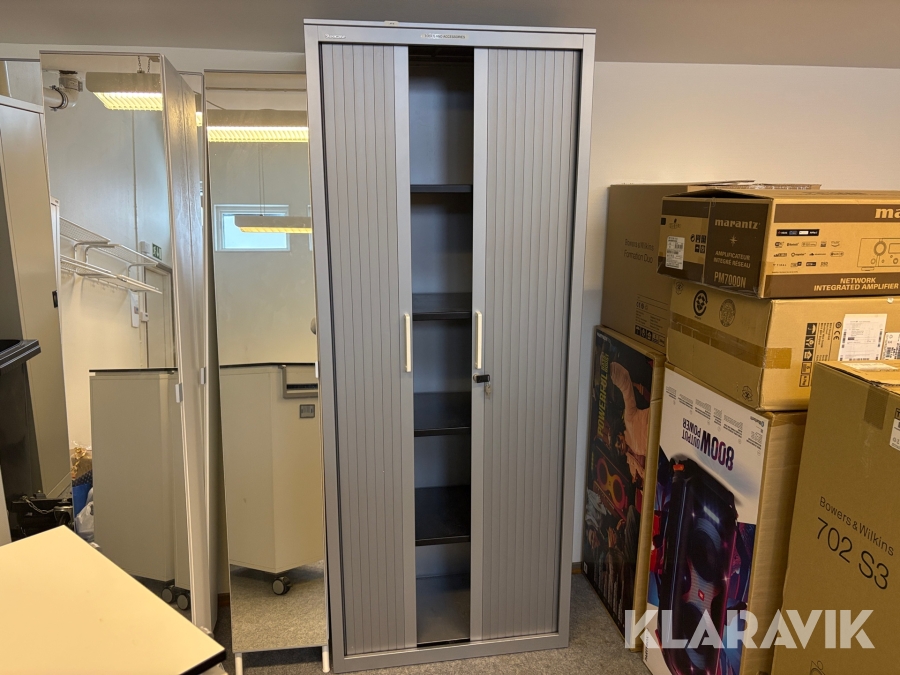 Förvaringsskåp SteelCase med nyckel