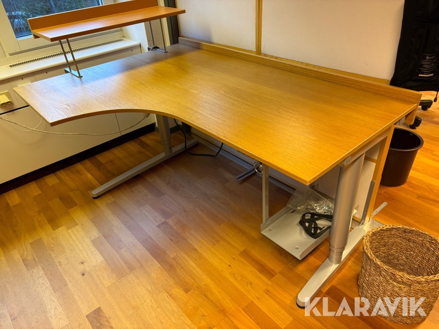 Höj- och sänkbara skrivbord 3st Ikea Galant