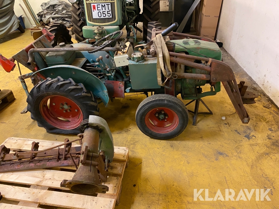 Traktor Agria 4800 med lastare 