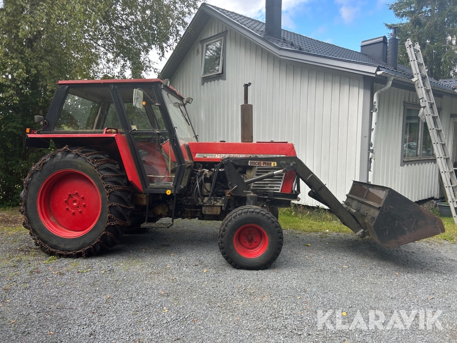 Traktor Zetor 8001 Crystal med lastare