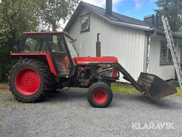Traktor Zetor 8001 Crystal med lastare