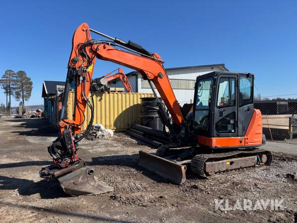 Grävmaskin Hitachi ZX65USB med rotortilt & skopa