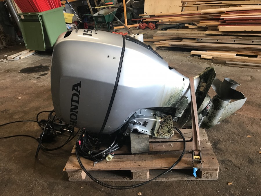 Båtmotor 150 hk Fyrtakt