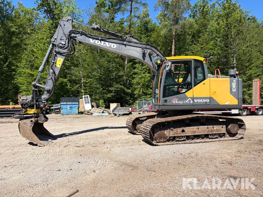 Grävmaskin Volvo EC140ELM med 4 skopor