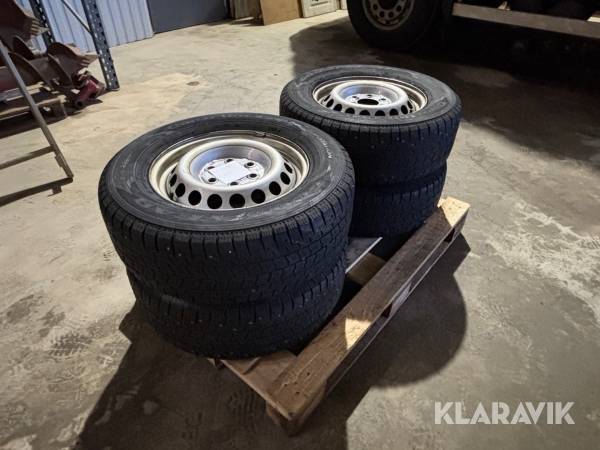 Dubbdäck Goodyear Cargo UltraGrip 235/65R13C - 4st