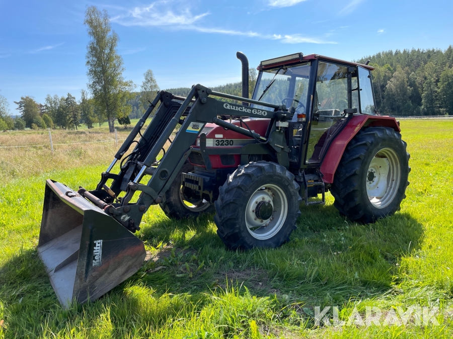 Traktor Case IH 3230 4wd