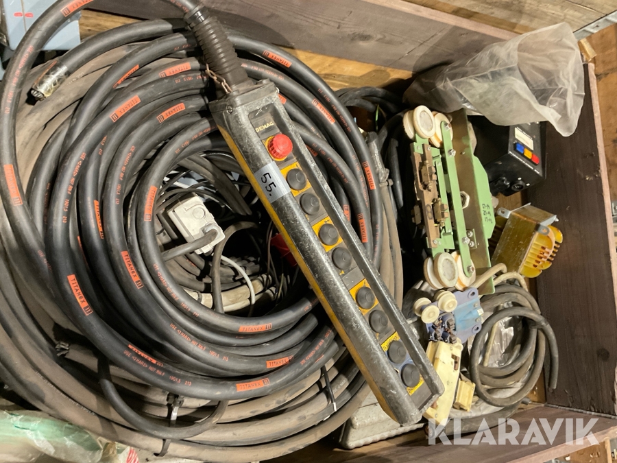 Elkomponenter till travers