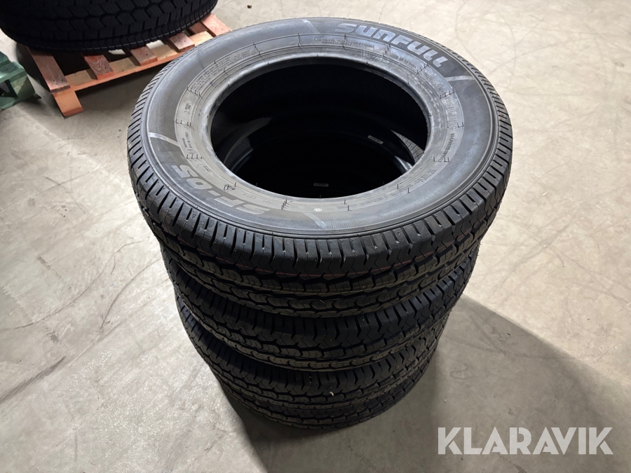 Personbilsdäck Sunfull SF-05 195/70 R15C - 4st