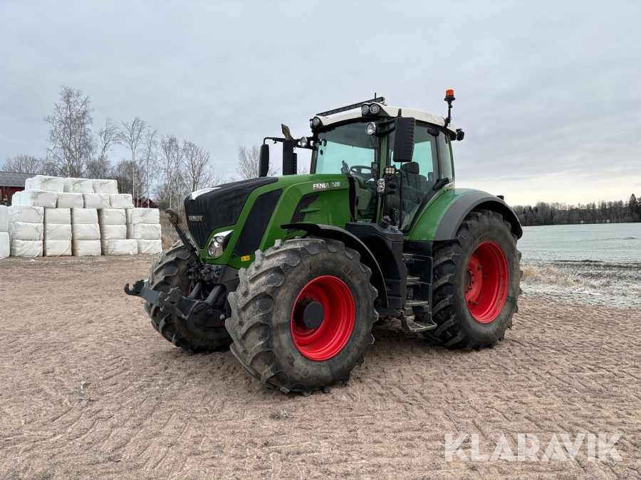 Traktor Fendt 828 S4 Vario