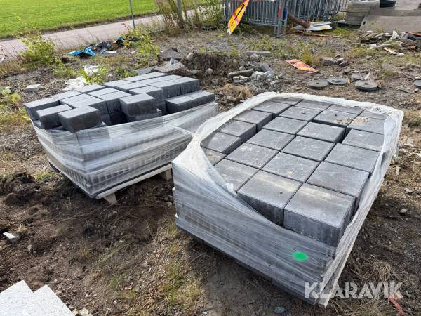 Betongmarksten St Eriks Munksten 210x210x100 ca 10m2