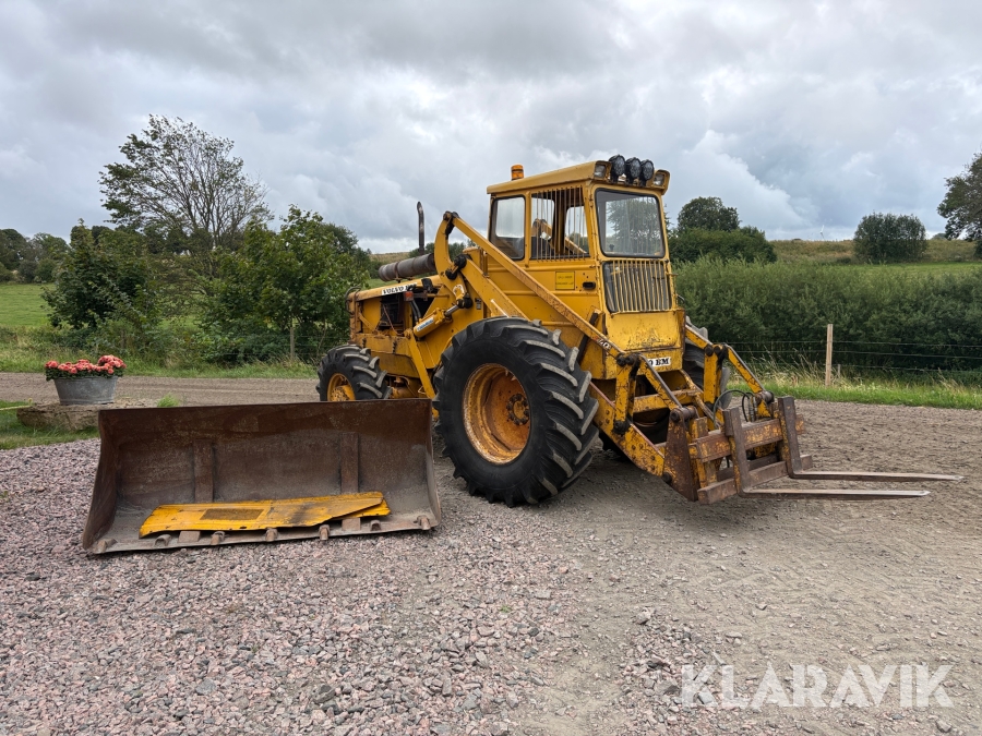 Baklastare Volvo BM LM 621 (ombyggd 641) med skopa & gafflar