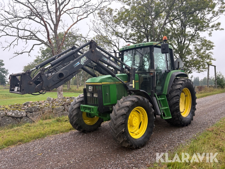 Traktor John Deere 6800 med lastare