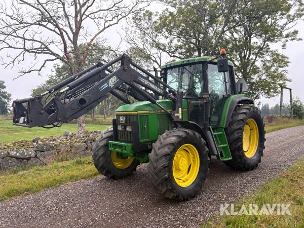 Traktor John Deere 6800 med lastare