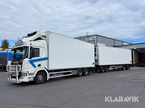 Kylbil med släp Scania R450B 6x2