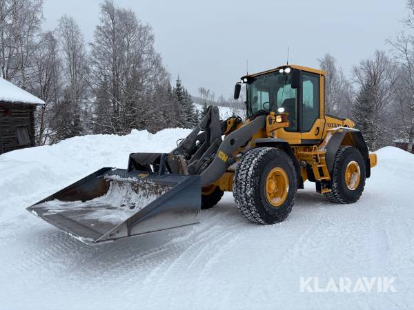 Hjullastare Volvo L60F med Skevfäste och planeringsskopa