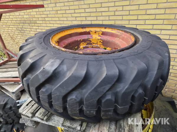 Komplett hjul / Reservhjul Volvo BM Good Year 15.5-25