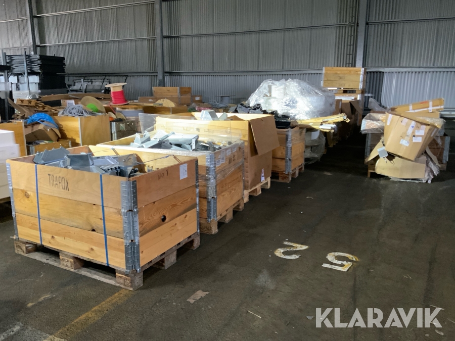 Stort parti diverse aluminium och galvat material 22st pall