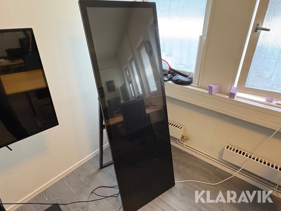 Reklamskylt Veto 43” golvstativ A-style AD Player