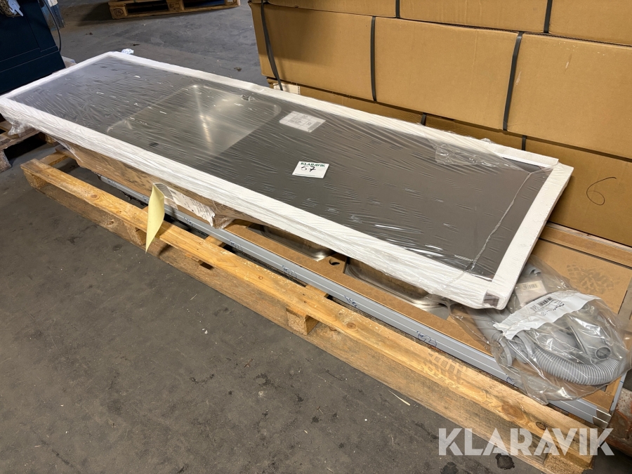 Bänkskiva med nedsänkt ho & 2st rostfri diskbänk Marbodal 1st pall