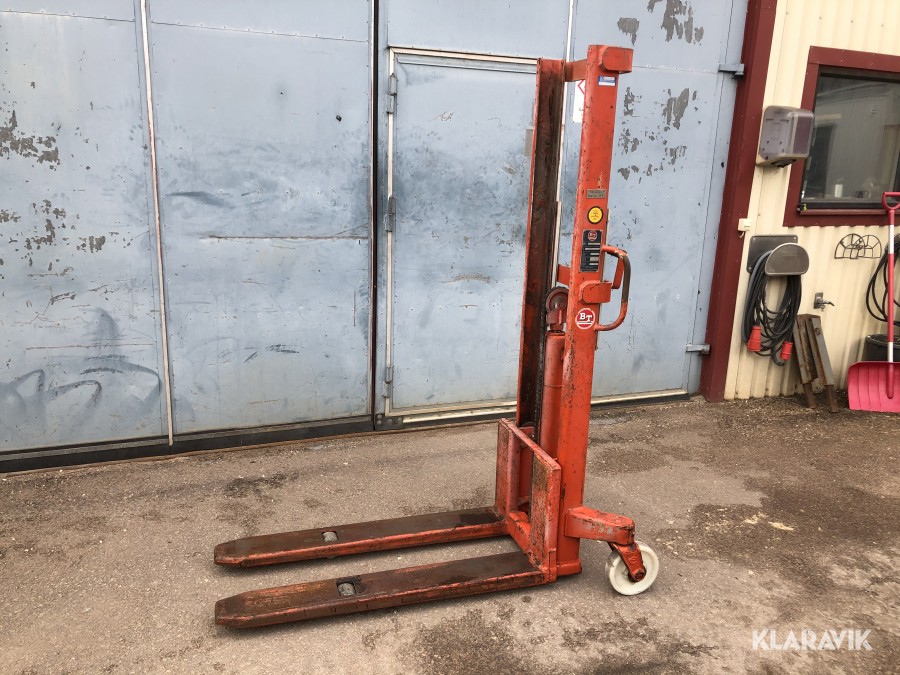 Höglyftande handtruck BT 